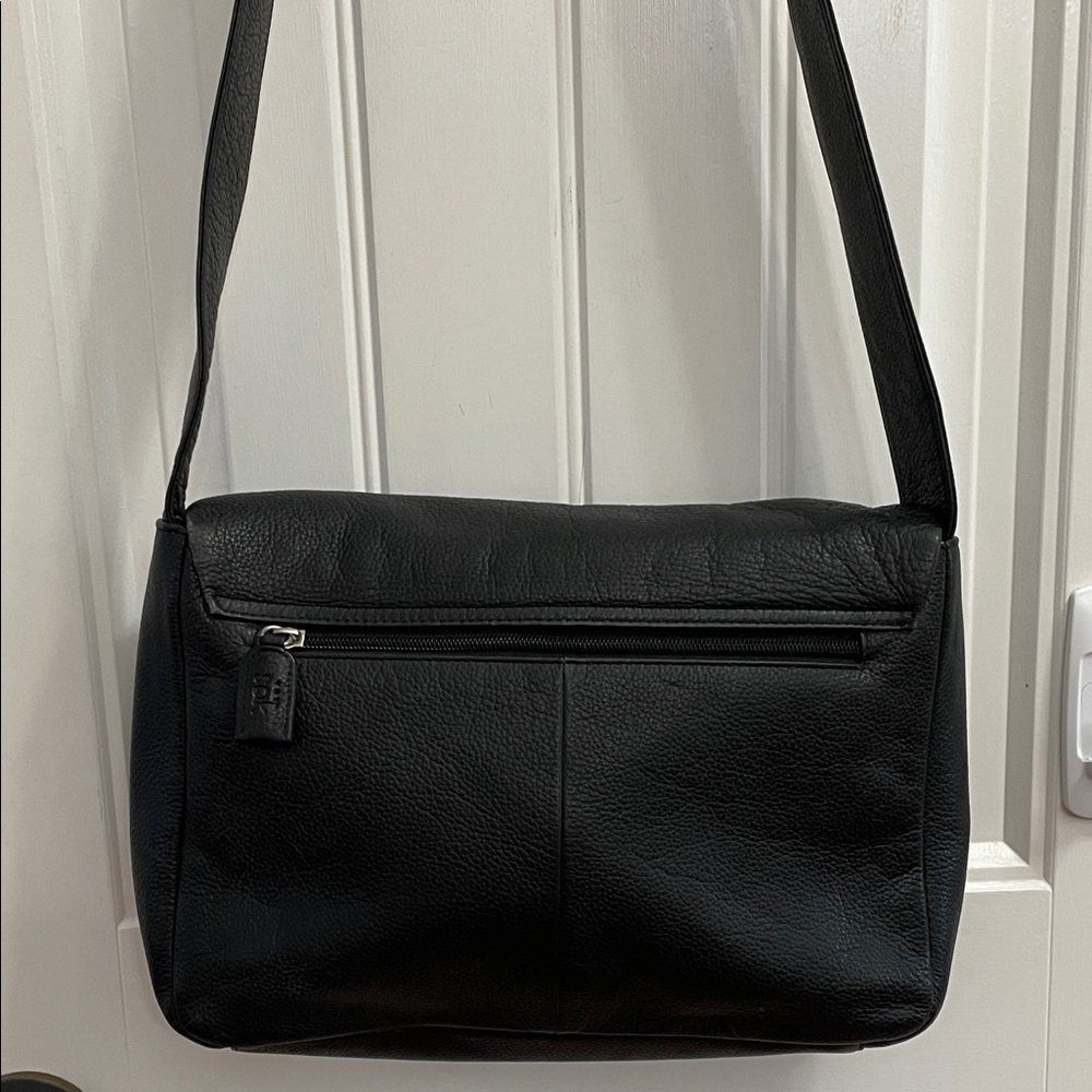 🌺THE SAK Black Leather Crossbody Messenger Bag - Picture 5 of 9